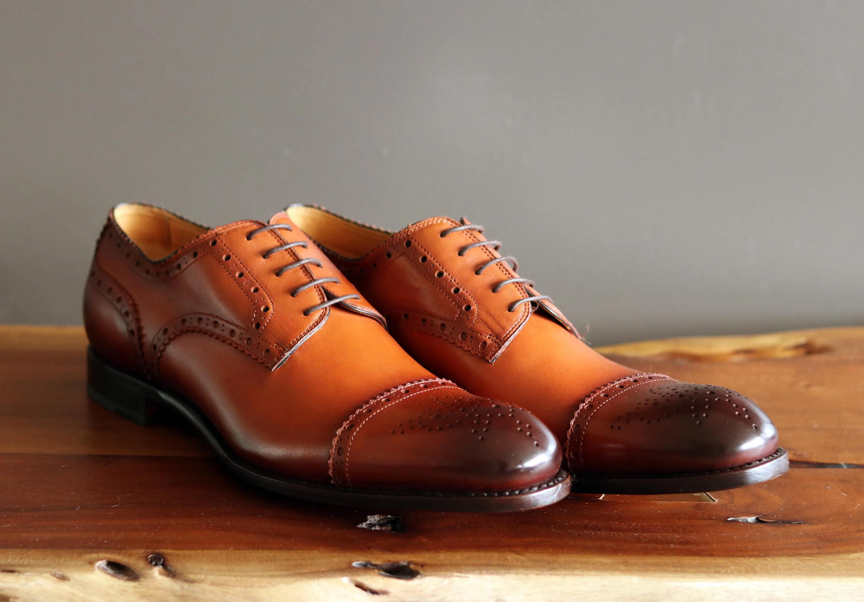 Burnished Calfskin Lace-Up Oxford Caramel