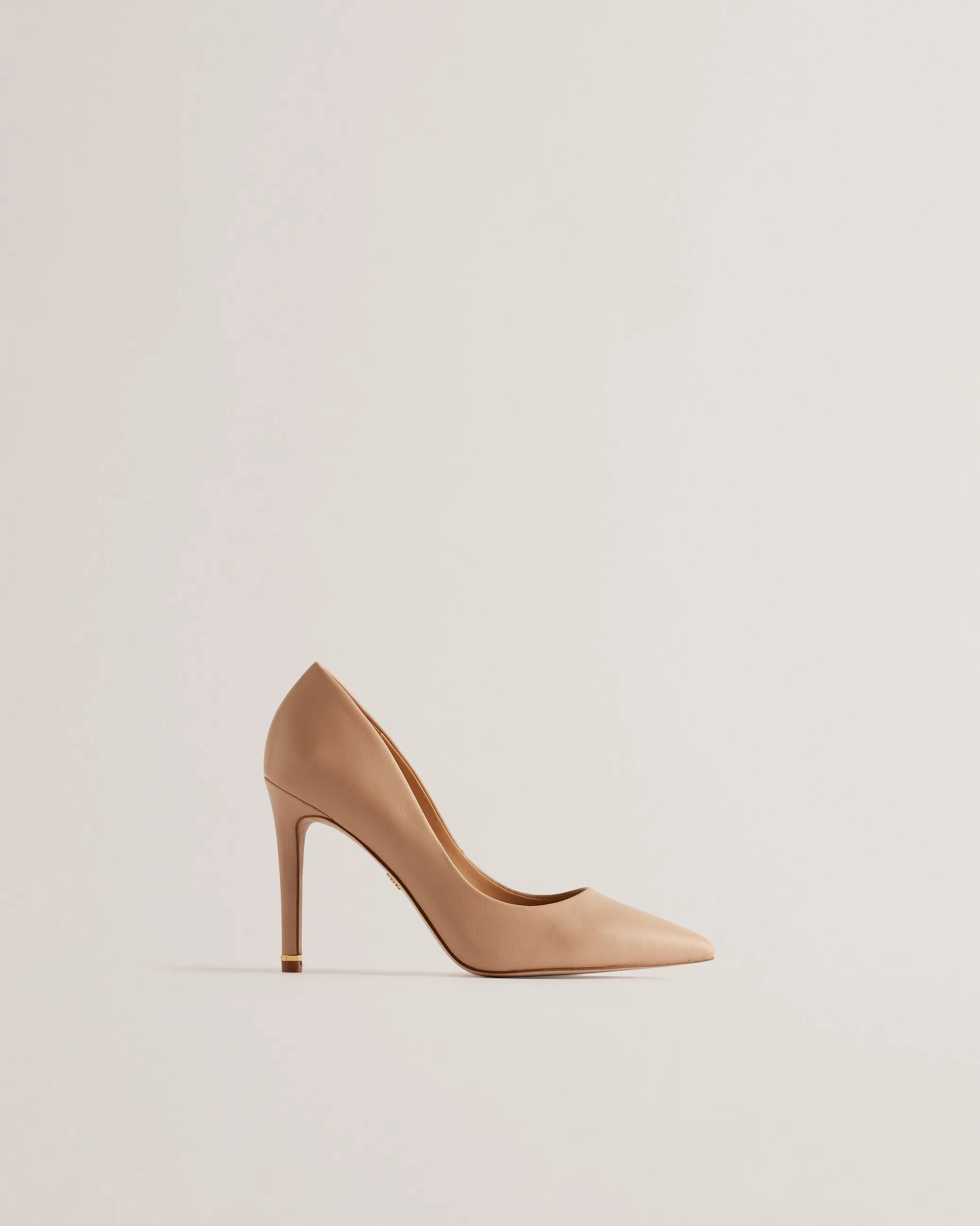 Caaraa High-Heeled Pump With River Of Gold Heel Beige