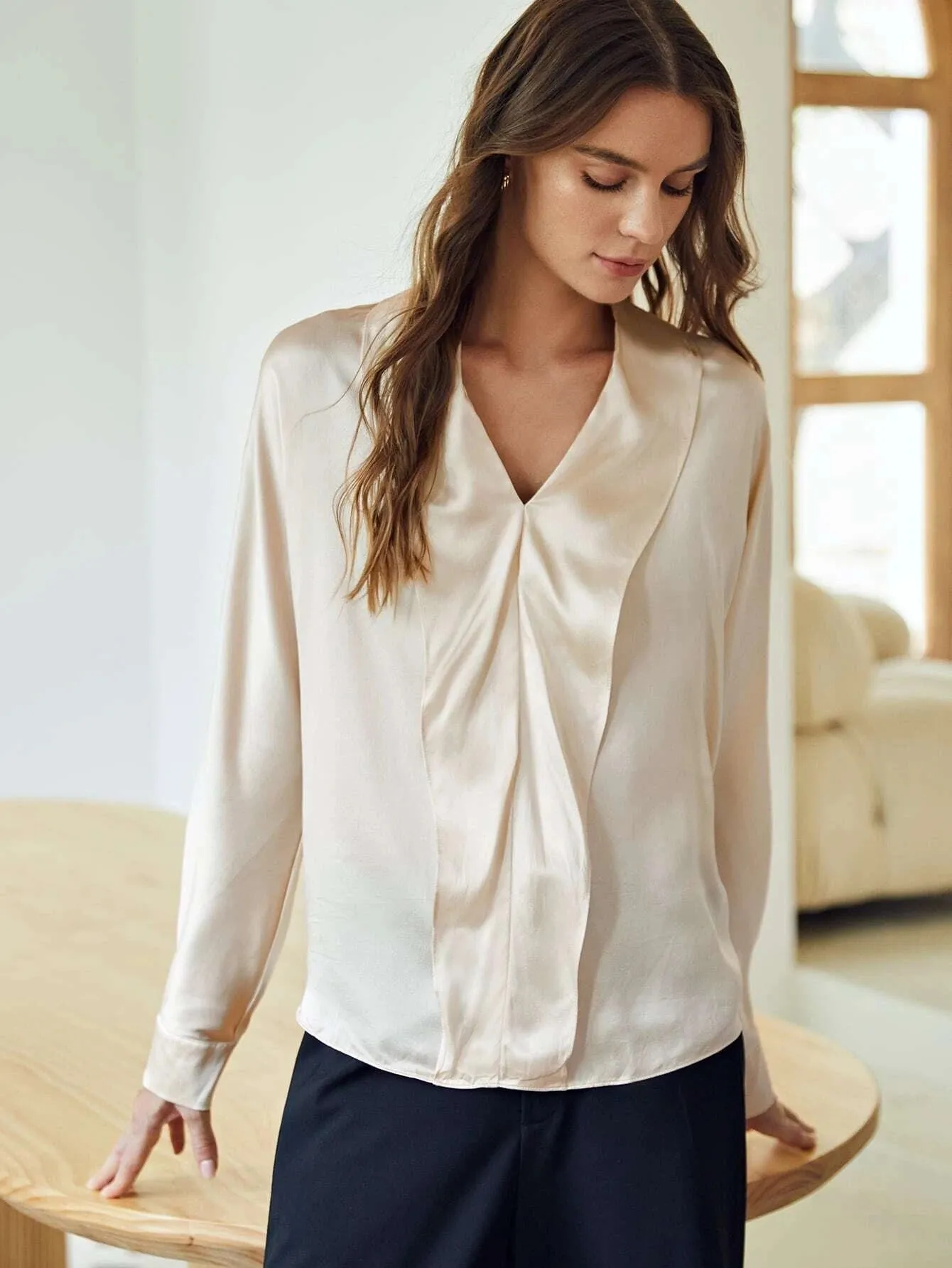 Classic  V Neck Silk Shirt Long Sleeves Silk Top Silk Blouse for Women