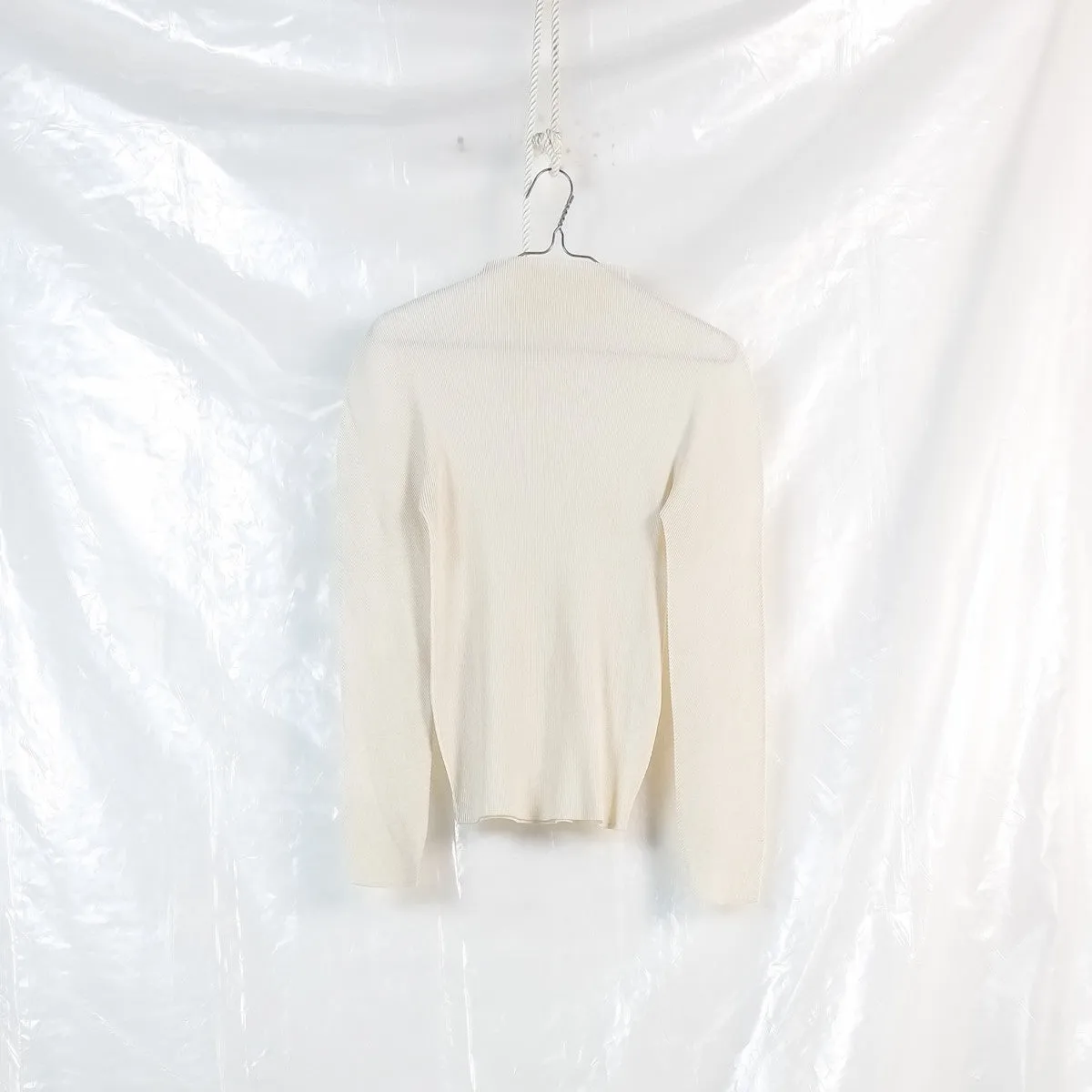 high neck longsleeve top