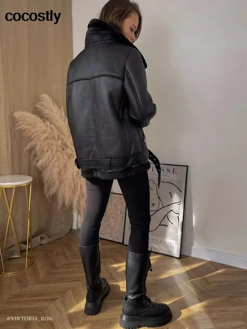 High Quality Woman's Faux Leather Fur Coat - Vegan leather - Imported