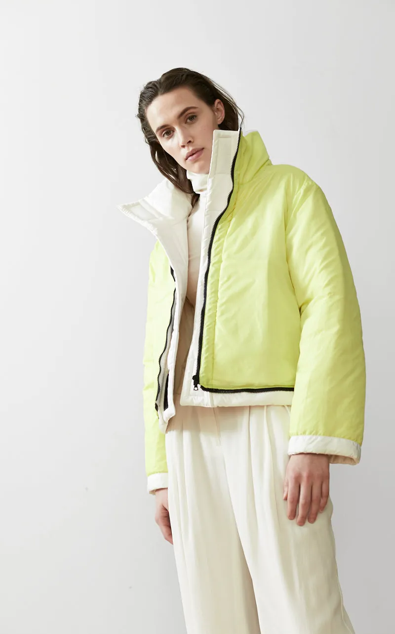 REVERSIBLE CROPPED SUSTAINABLE DOWN COAT