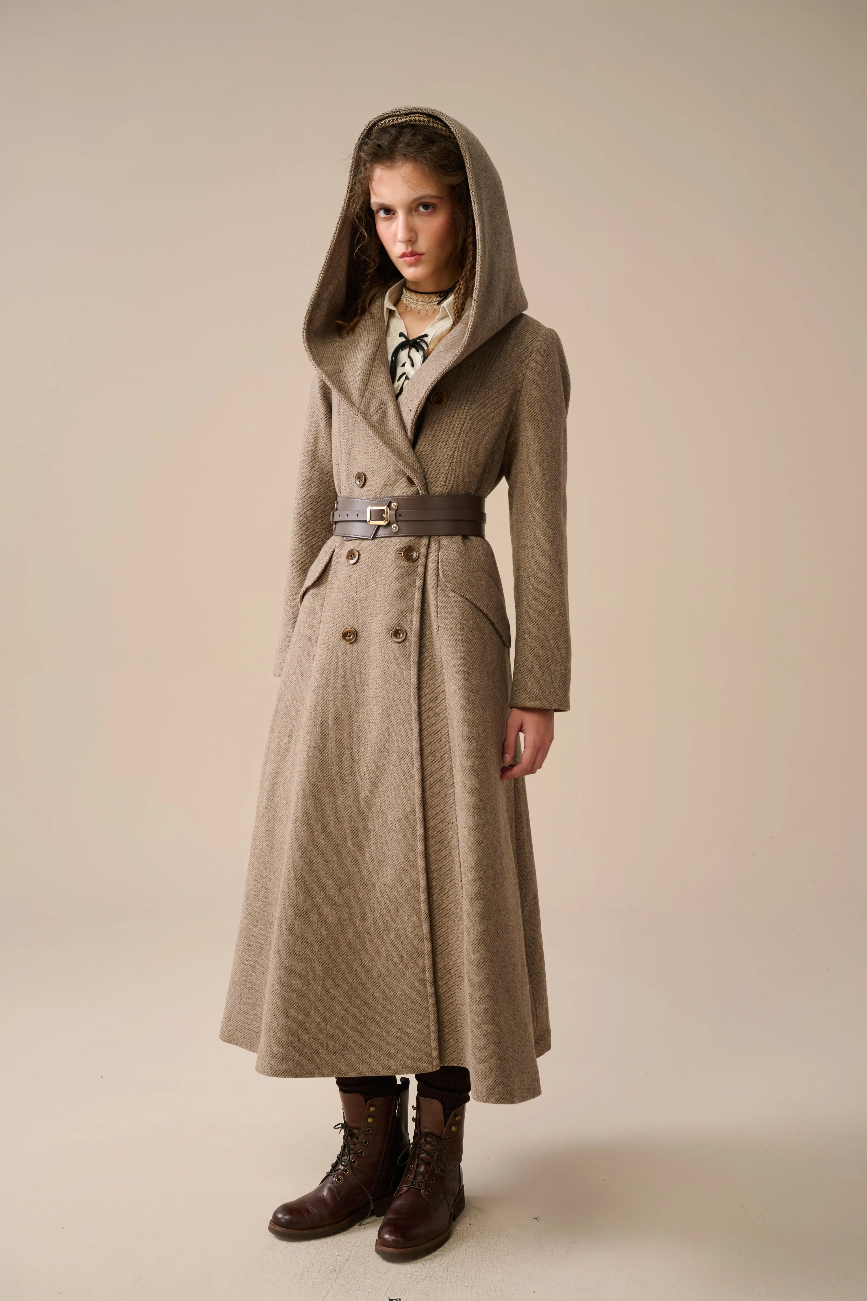 Trista 24 | 100% twill wool hooded coat