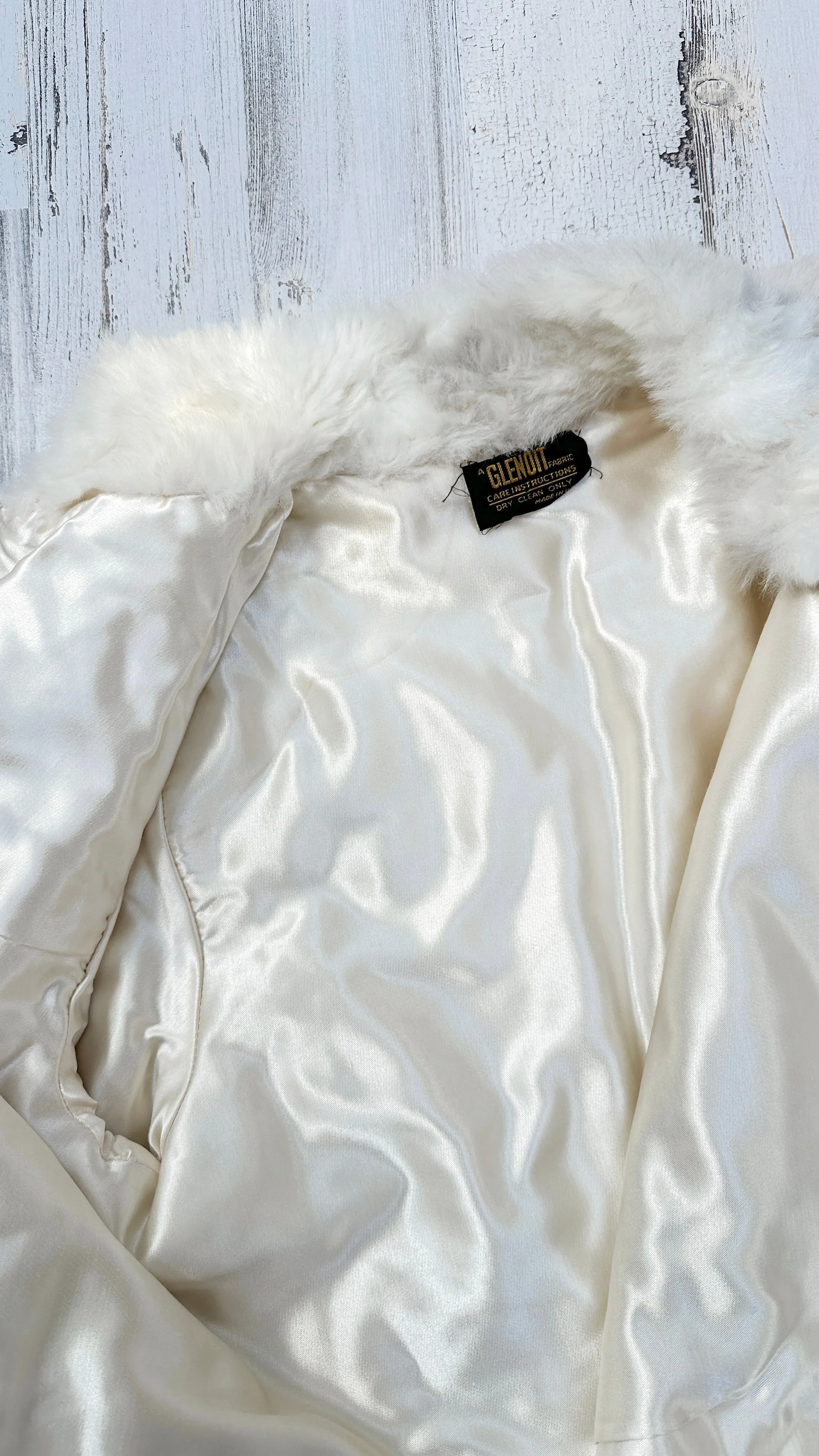 Vintage Glenoit Fabrics Ivory Faux Fur Jacket (M)