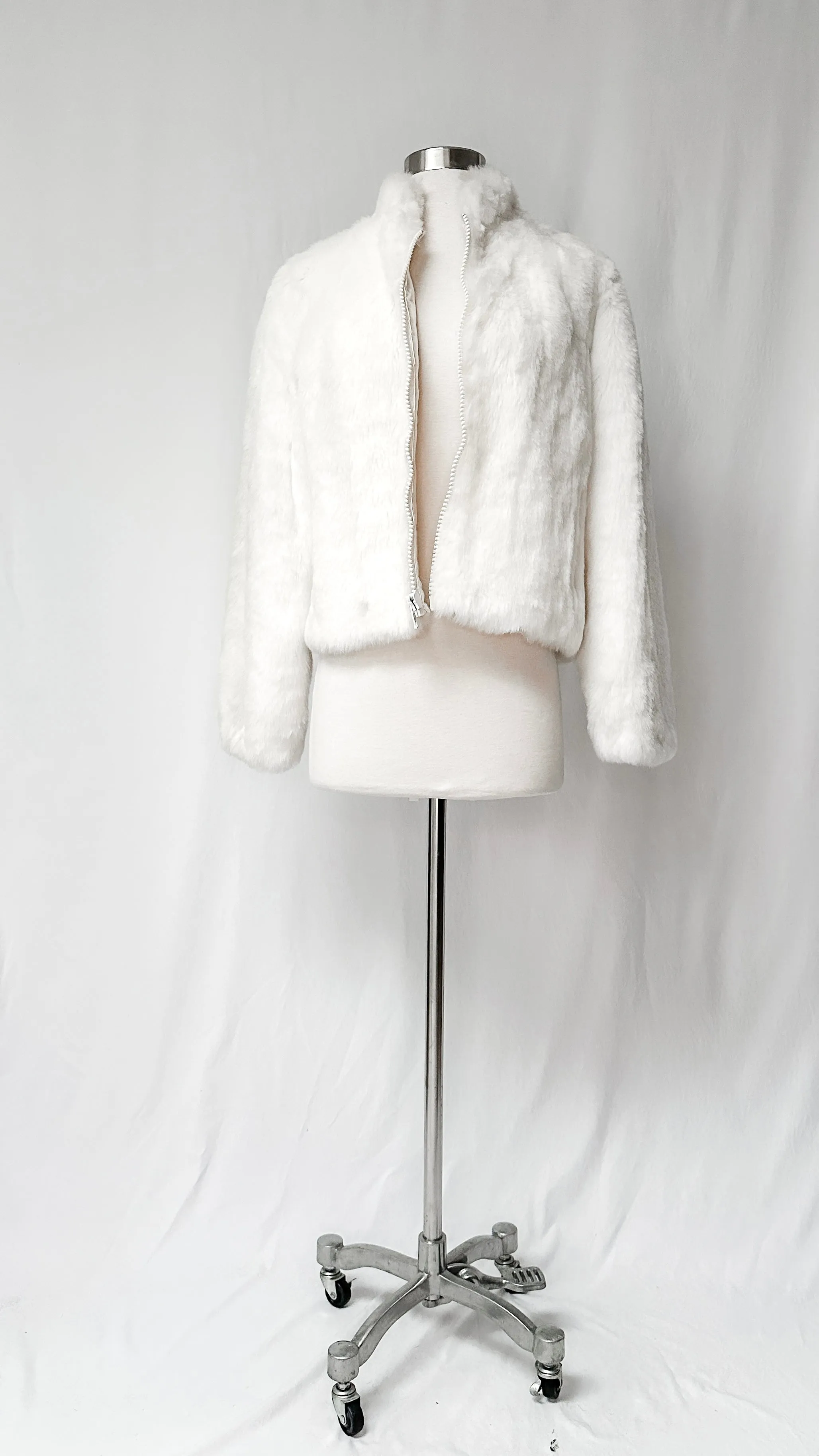 Vintage Glenoit Fabrics Ivory Faux Fur Jacket (M)