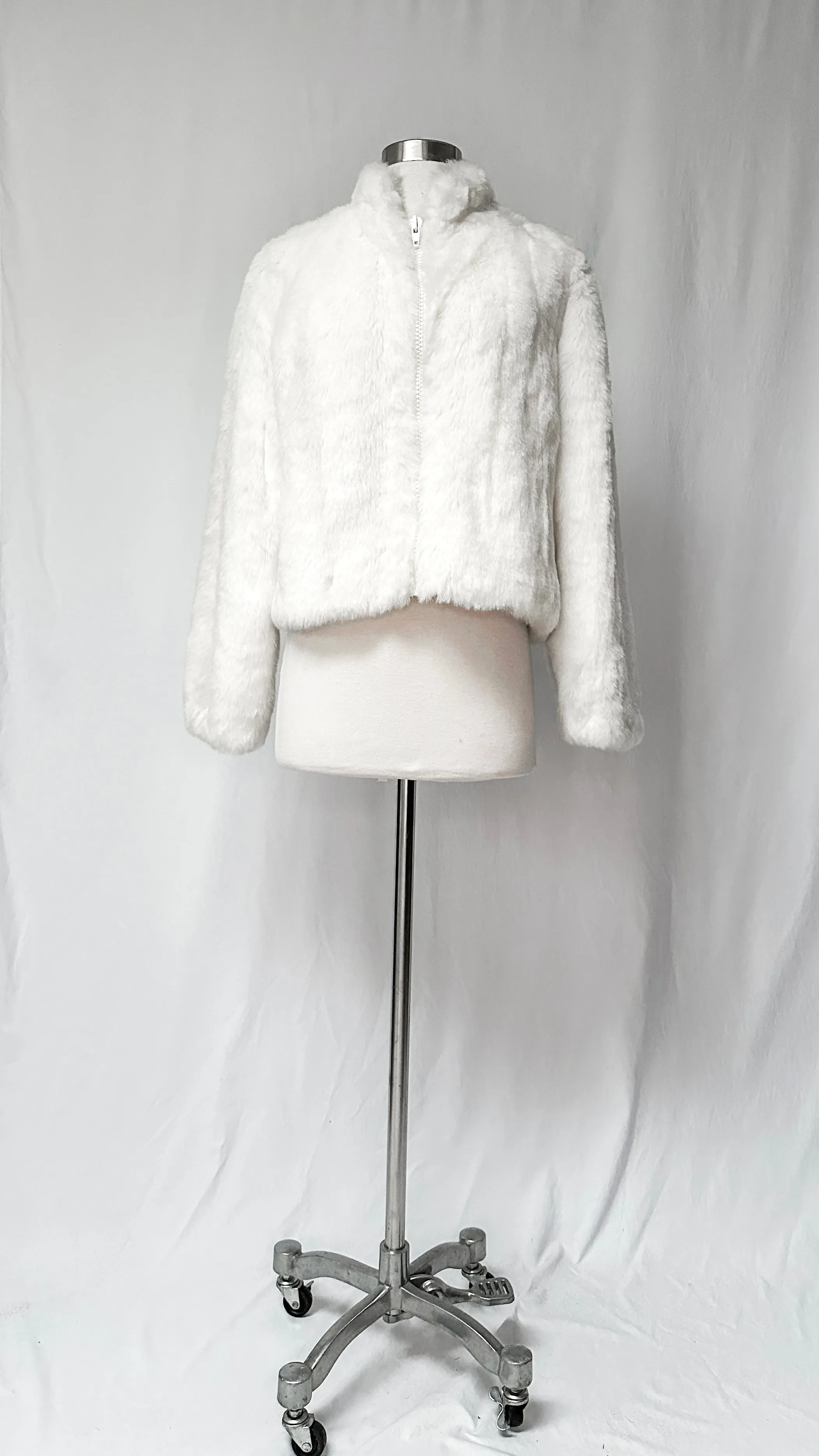 Vintage Glenoit Fabrics Ivory Faux Fur Jacket (M)