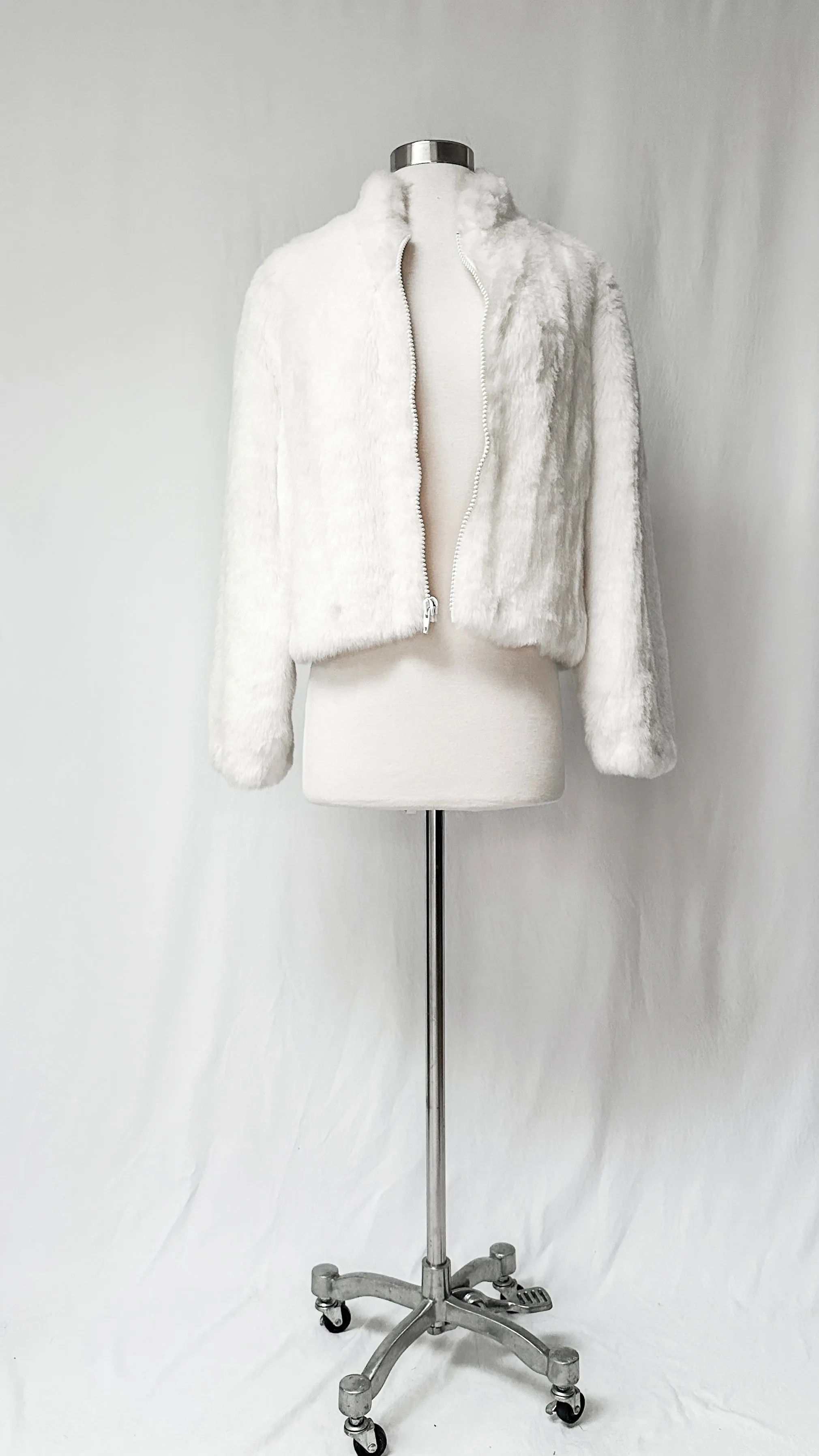 Vintage Glenoit Fabrics Ivory Faux Fur Jacket (M)